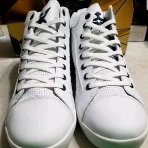 Mens sneakers